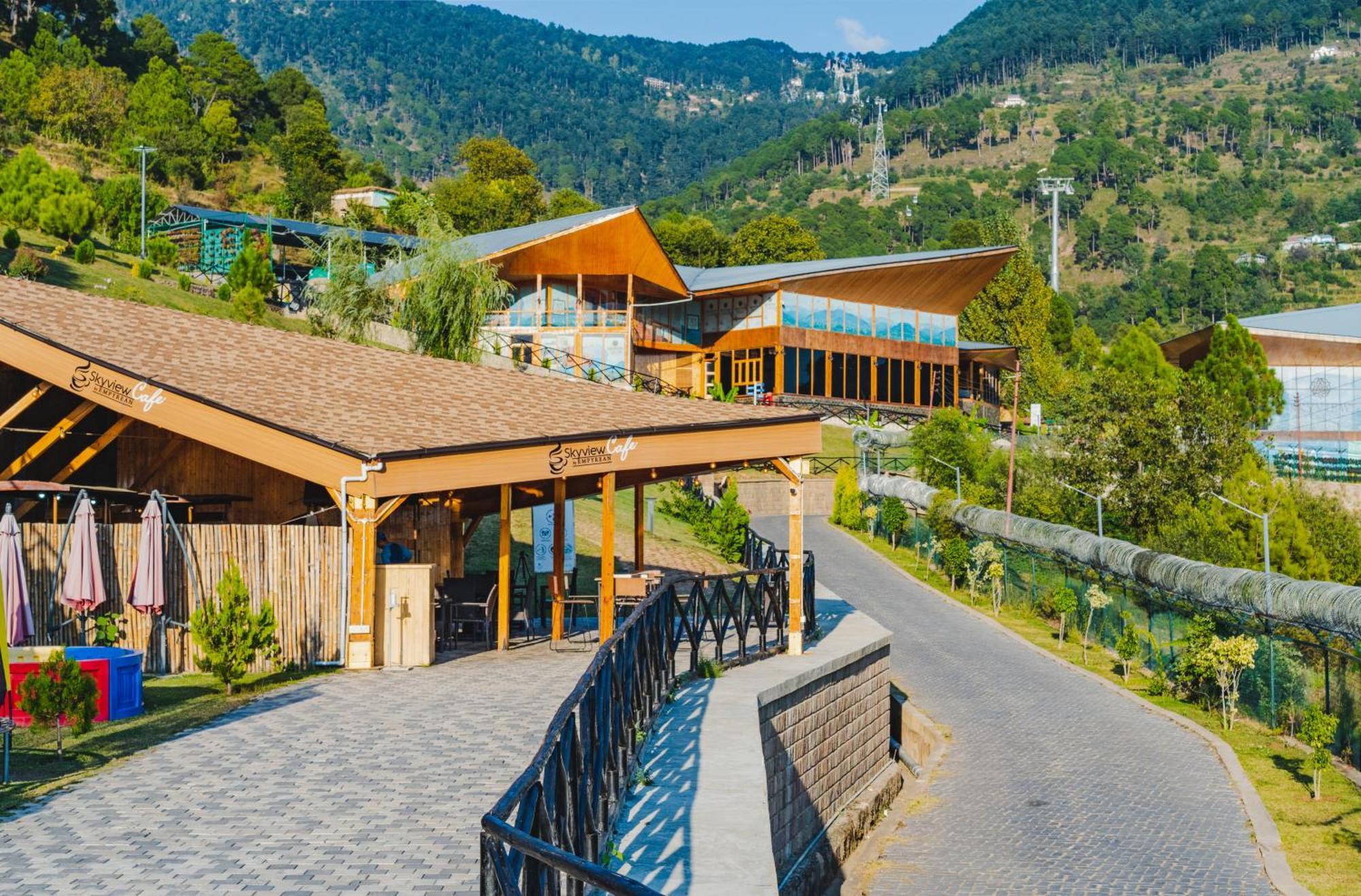 Skyview By Empyrean Hotel Patnitop Exterior photo
